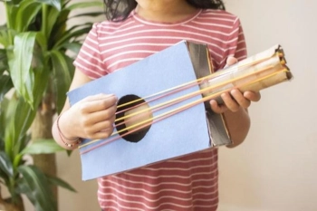 Sound Vibration Activity: Make a Rubber-Band Guitar